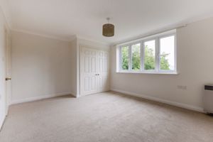 Bedroom- click for photo gallery